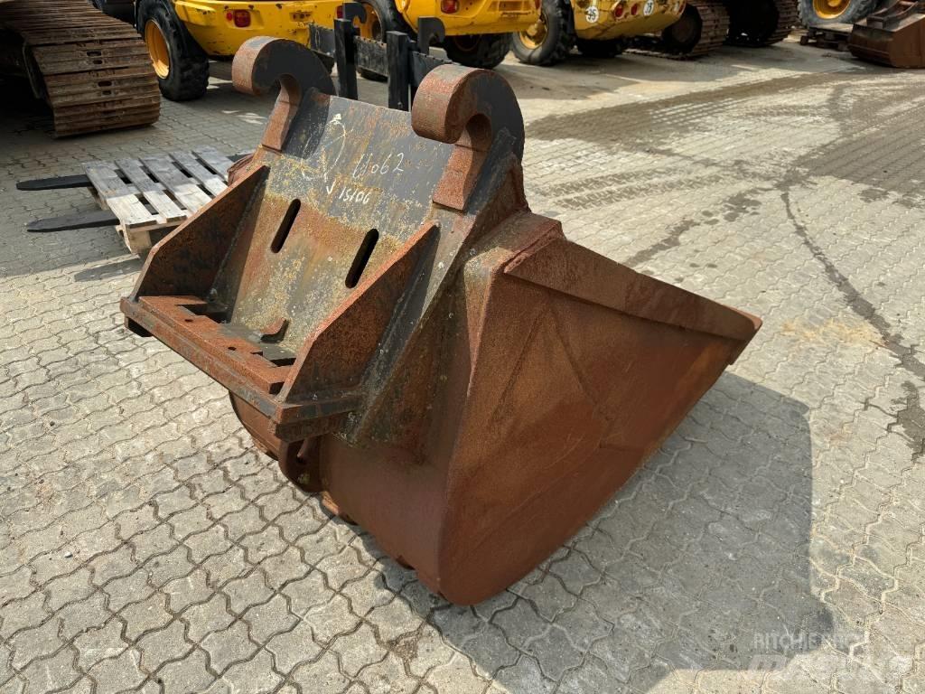  used Bucket Benne