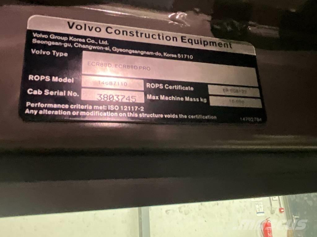 Volvo ECR 88 D Cabine e interni