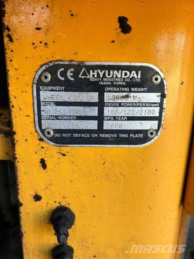 Hyundai HL 757-7 A Pale gommate