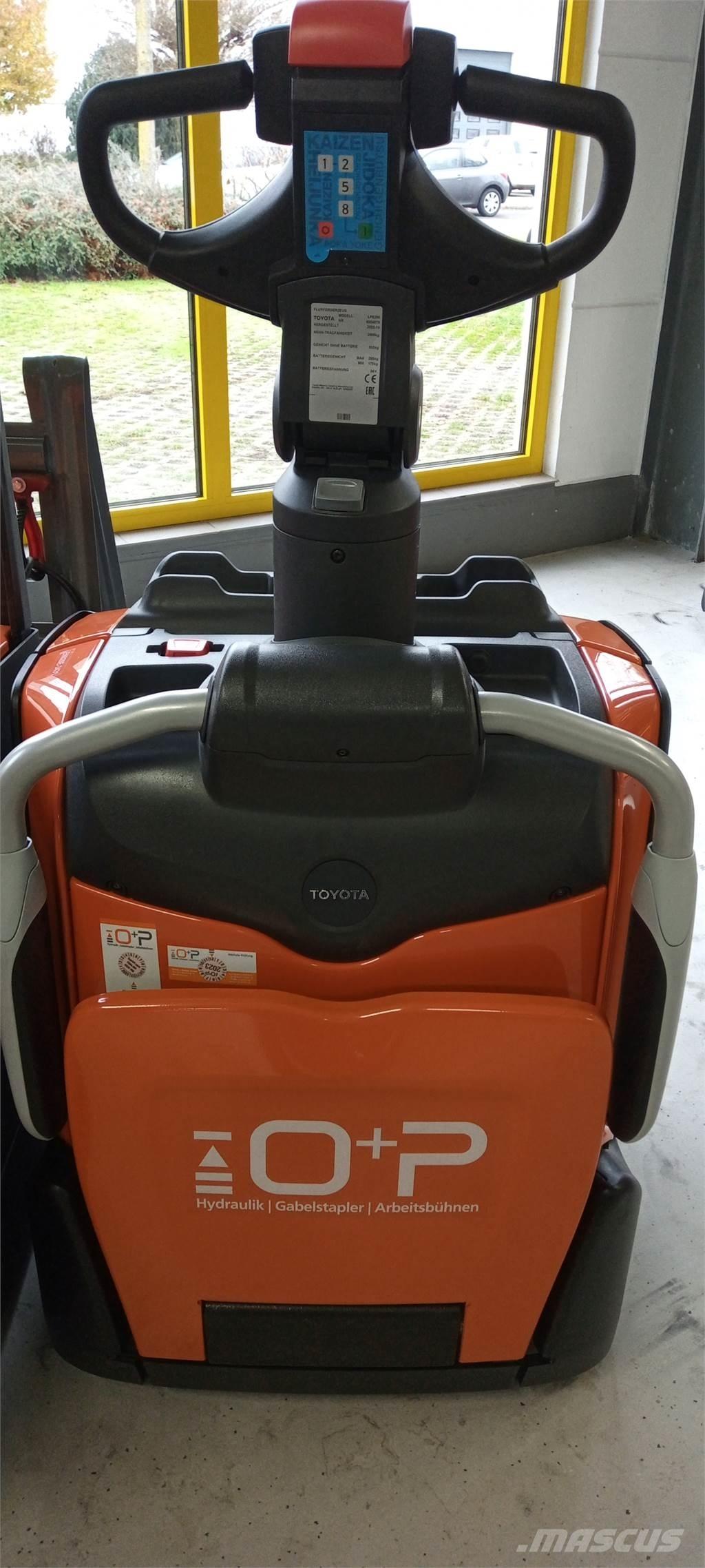 Toyota LPE200 Transpallet manuale