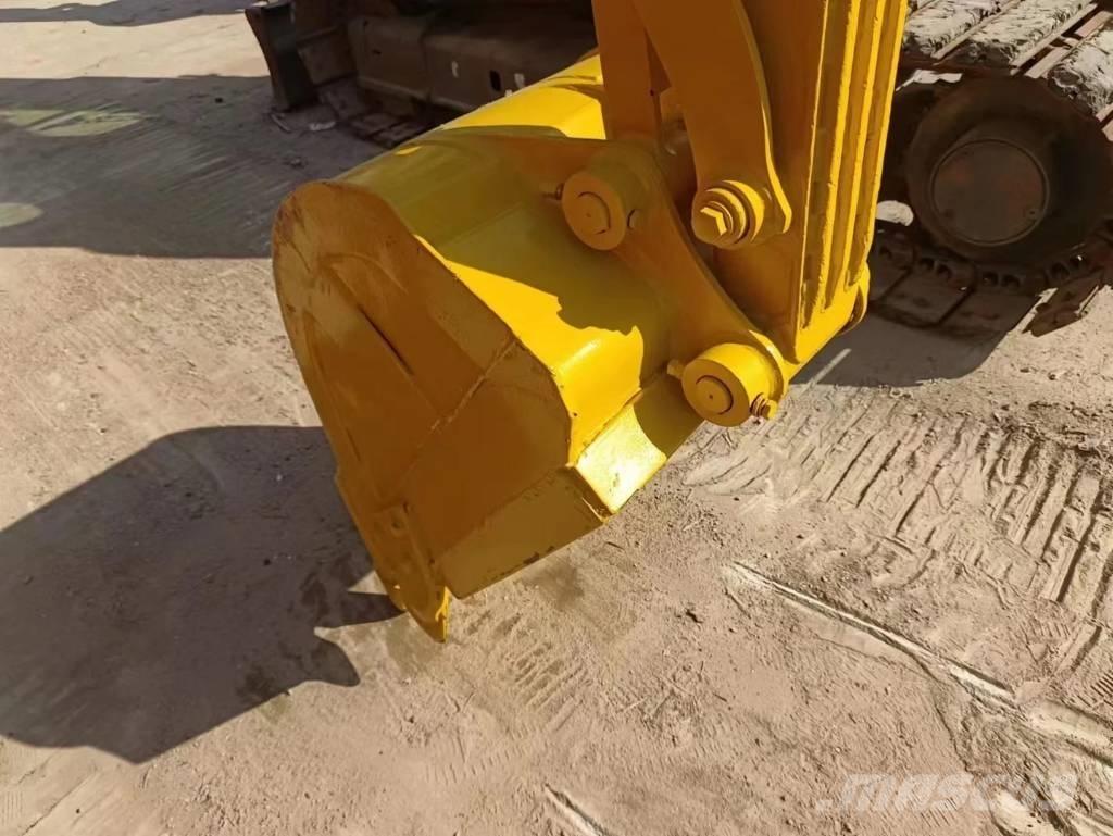 Komatsu PC55MR Escavatori cingolati