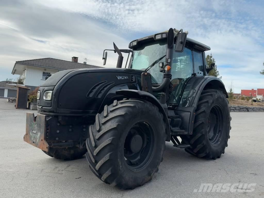 Valtra T 162 Trattori