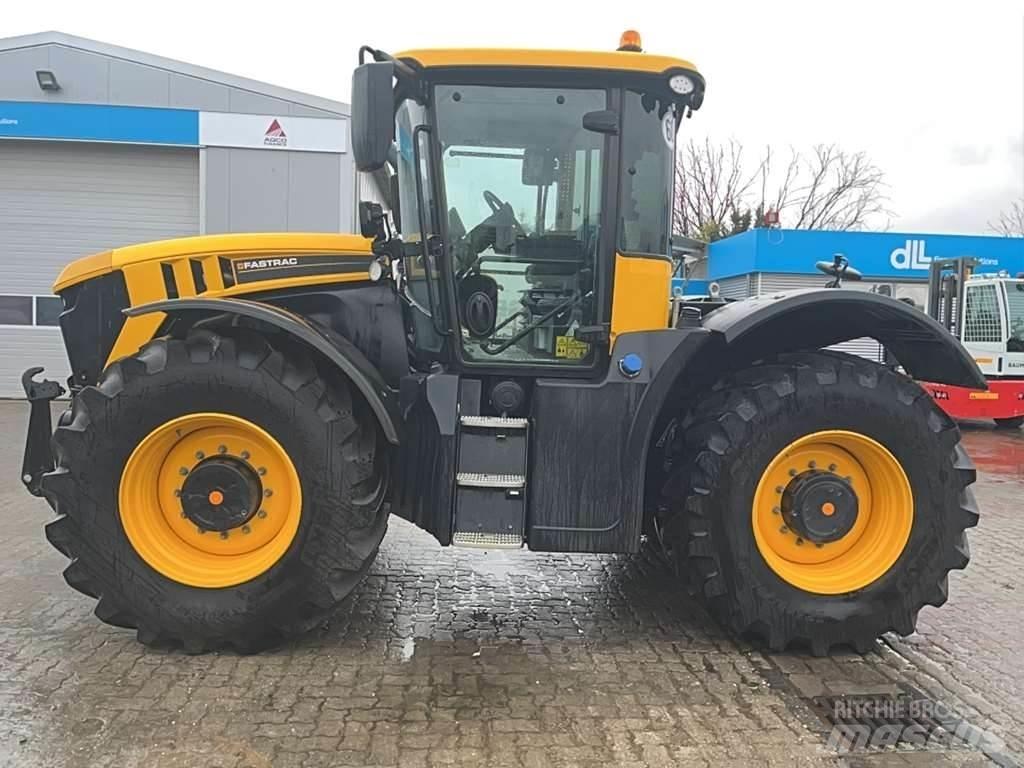JCB Fastrac 4220 Trattori