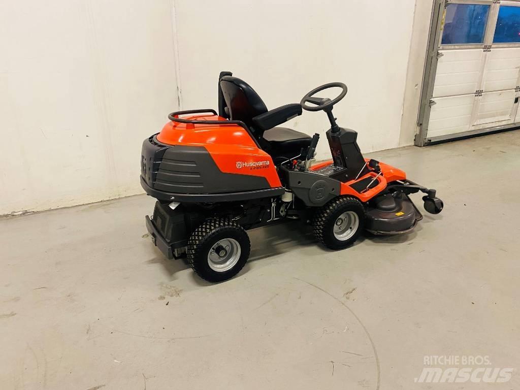 Husqvarna R418Ts AWD Trattorini tagliaerba