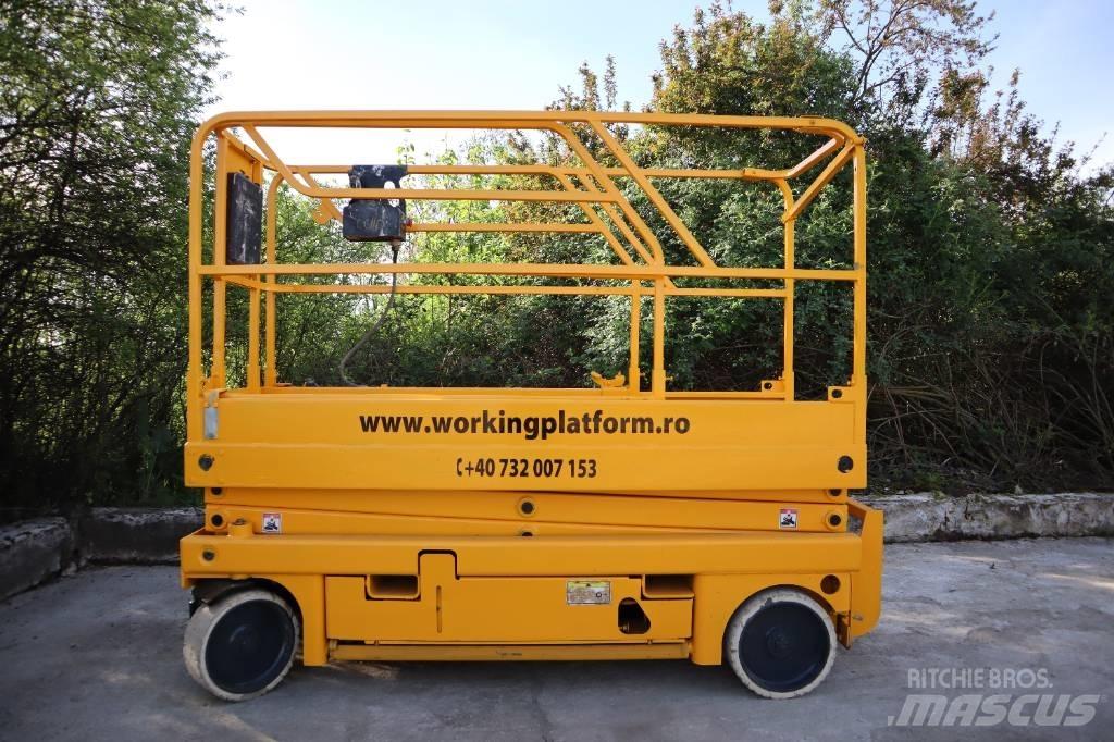 Haulotte Compact 8 Piattaforme a pantografo