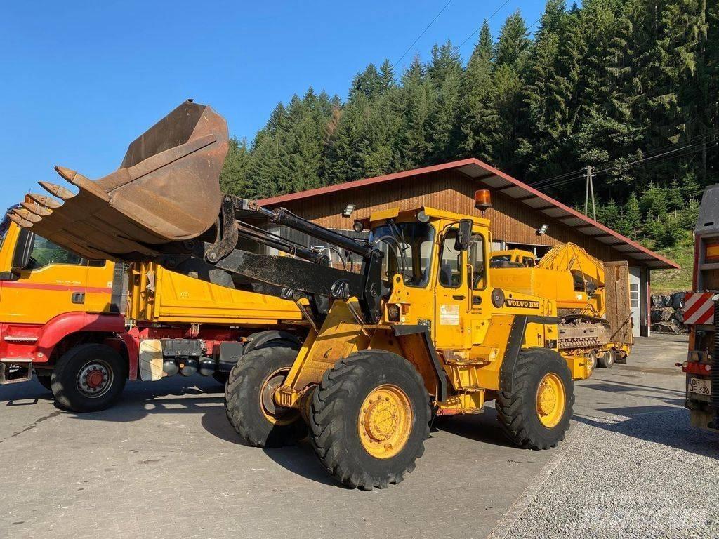 Volvo BM L 70 Pale gommate