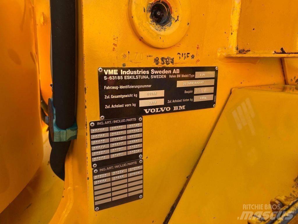 Volvo BM L 70 Pale gommate