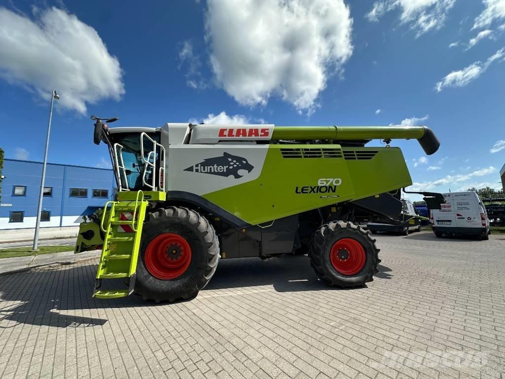 CLAAS Lexion 670 Mietitrebbiatrici