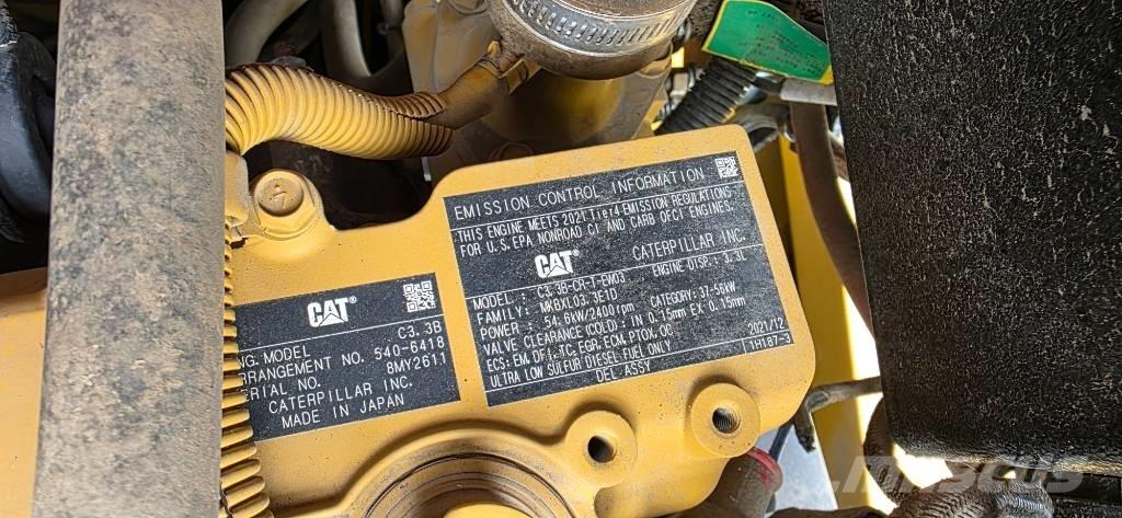CAT 908M , 908 Pale gommate