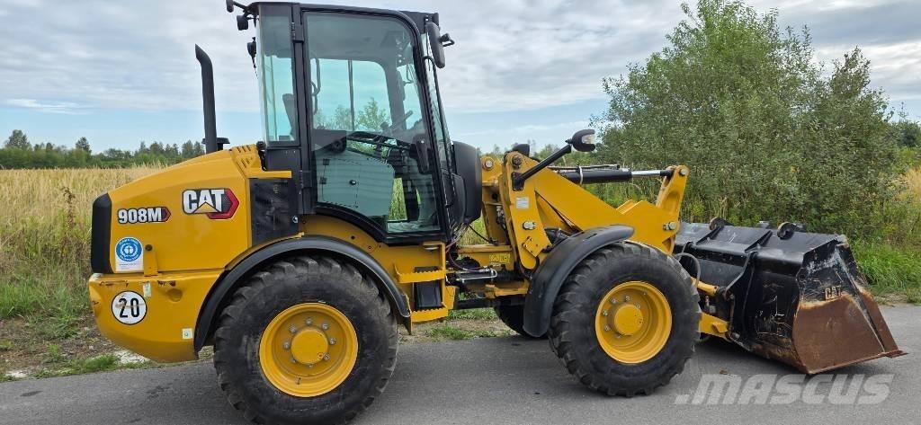 CAT 908M , 908 Pale gommate