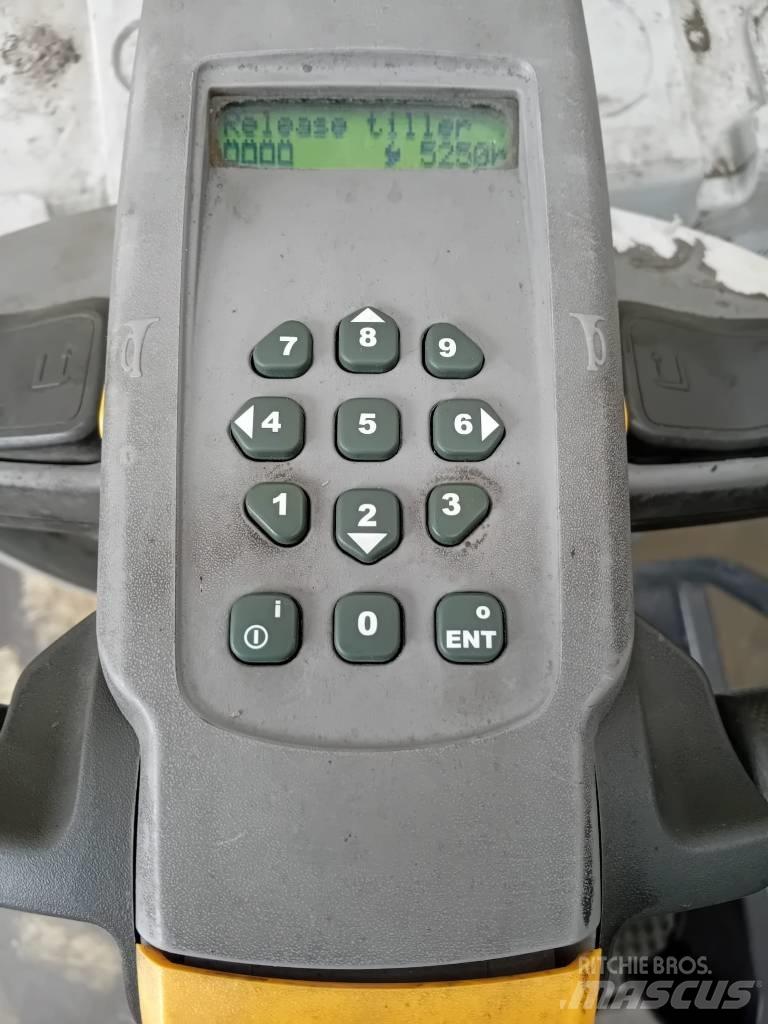 UniCarriers PMR 200F Carrelli elevatori bassi a piattaforma