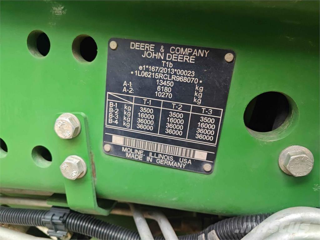 John Deere 6215R Trattori