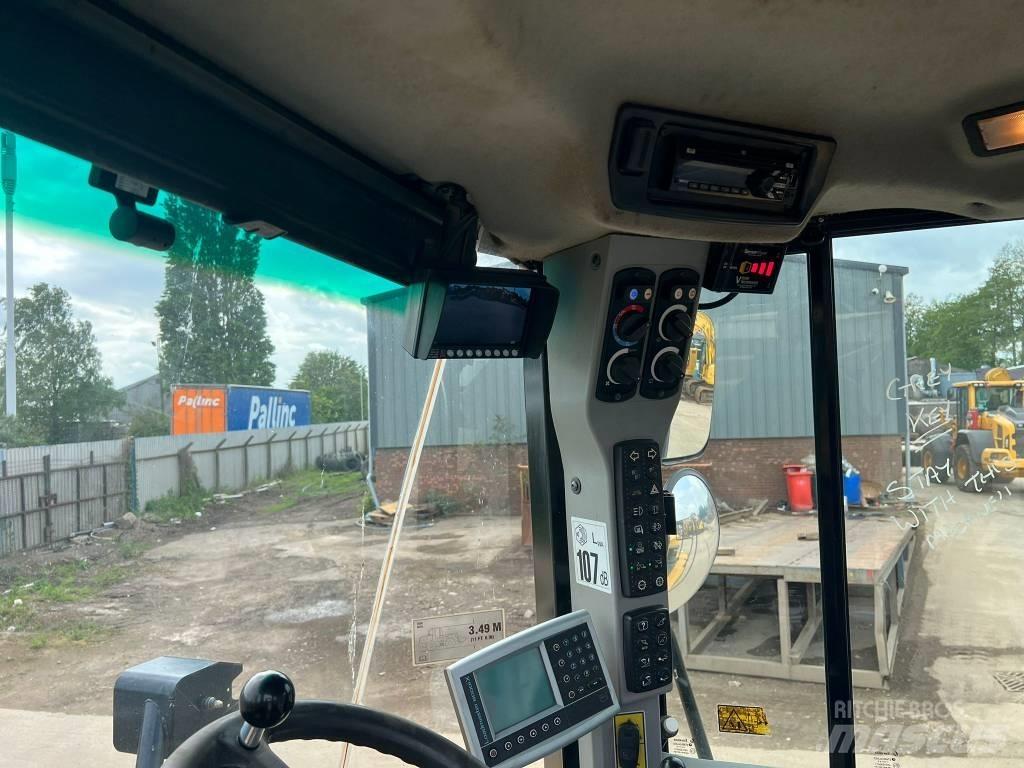CAT 962 K Pale gommate