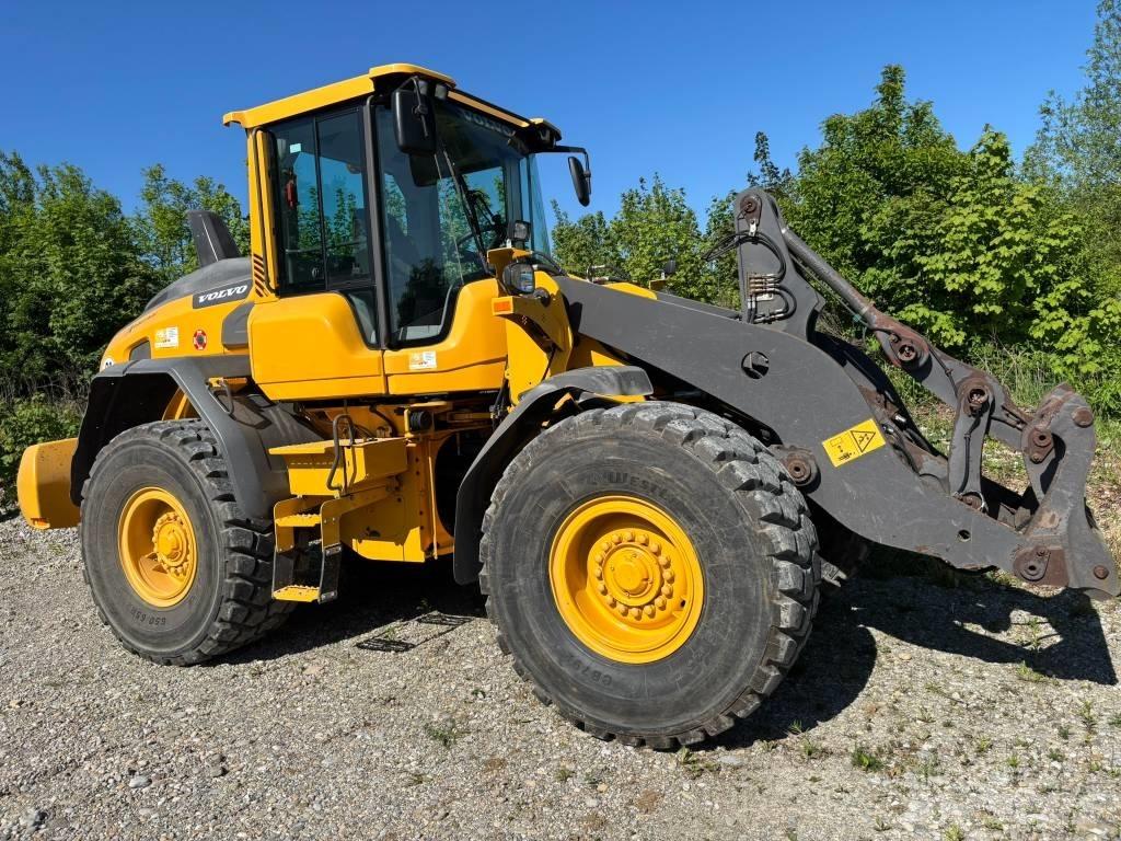 Volvo L 90 H Pale gommate