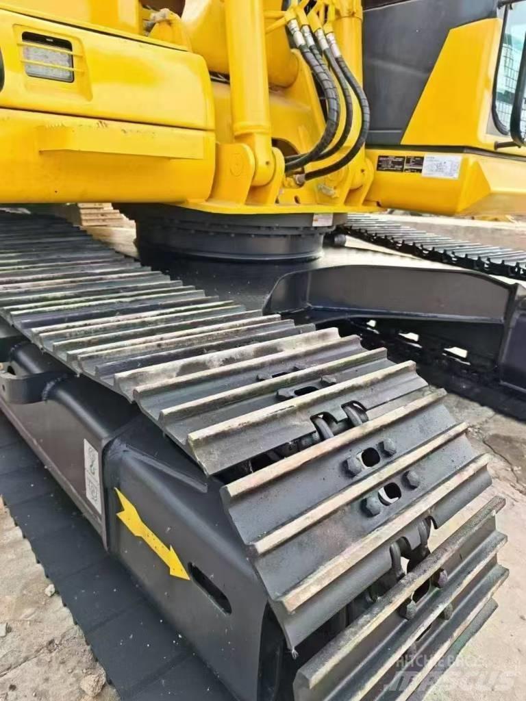 Komatsu 130-7 Escavatori cingolati