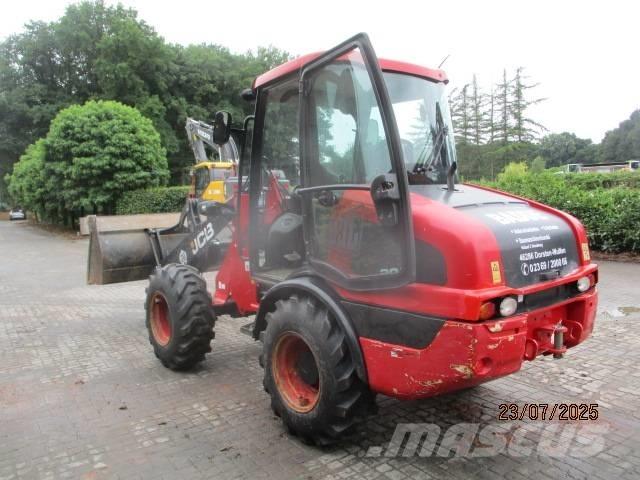 JCB 406 T4 Pale gommate