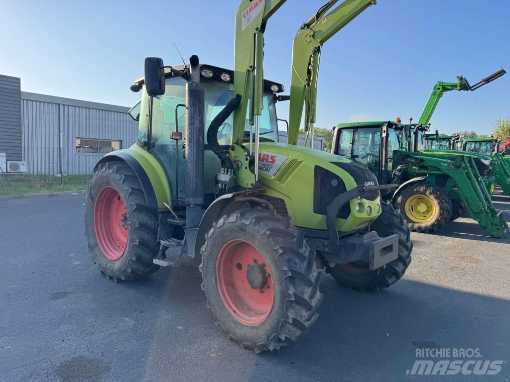 CLAAS ARION 420 Trattori