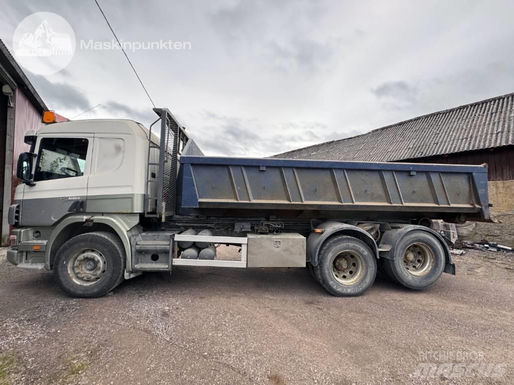 Scania P 124-360 Camion con gancio di sollevamento