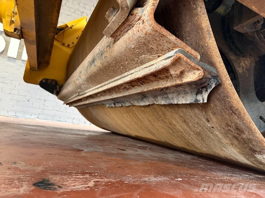 Bomag BW 211 D-4 Rulli monotamburo