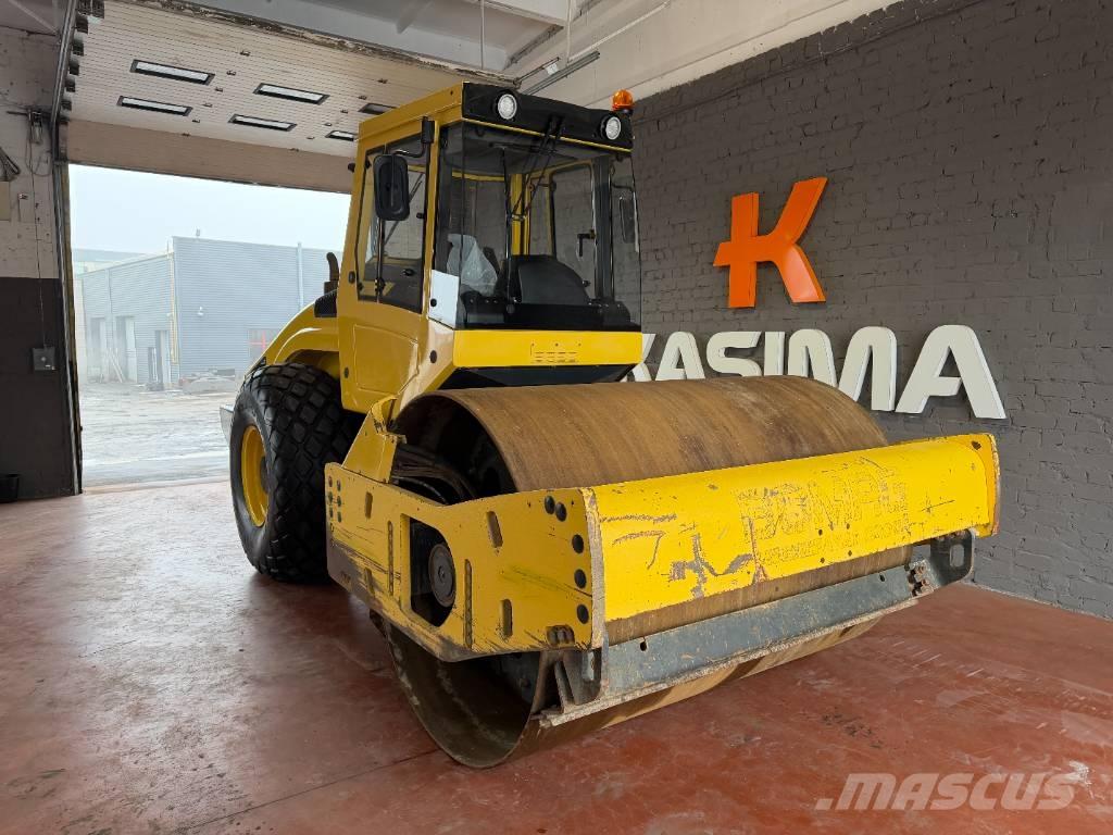 Bomag BW 211 D-4 Rulli monotamburo