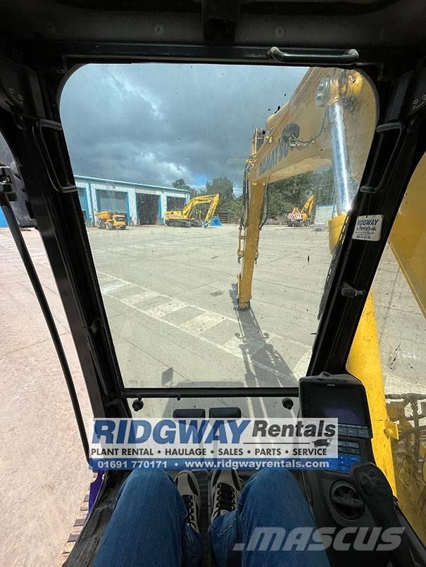 JCB JS 220 LC Escavatori cingolati