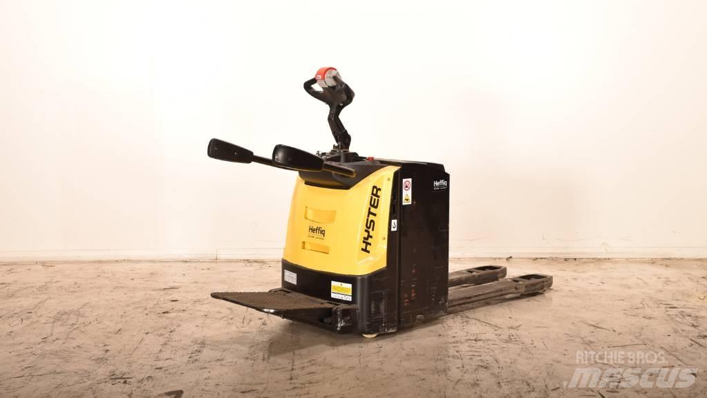 Hyster P3.0S Carrelli elevatori bassi a piattaforma