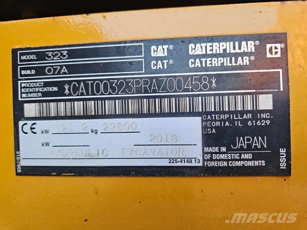 CAT 323 Escavatori cingolati