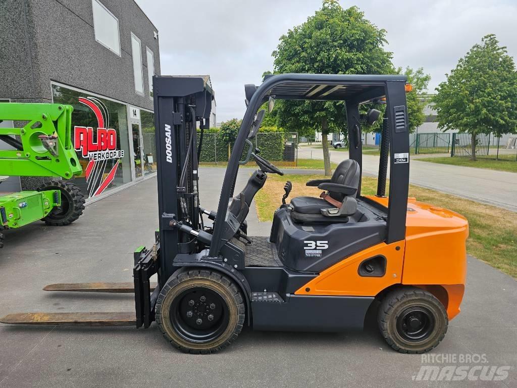 Doosan D 35 S-7 Carrelli elevatori diesel
