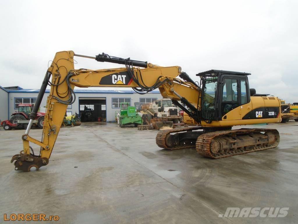 CAT 323 D Escavatori cingolati