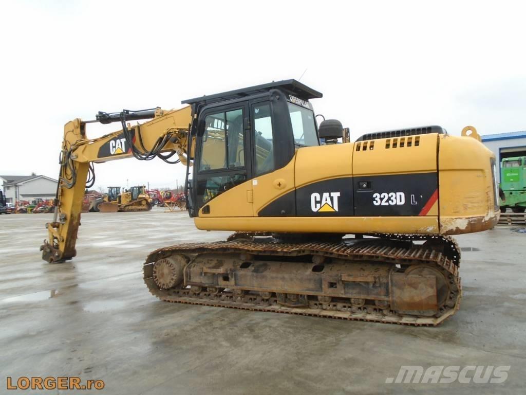 CAT 323 D Escavatori cingolati