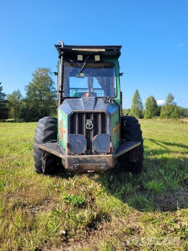 Lokomo 909 Forwarder