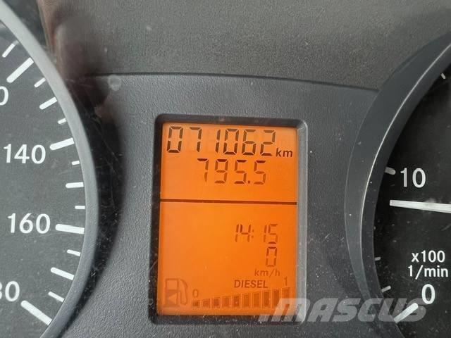 Palfinger P 260 B Piattaforme autocarrate