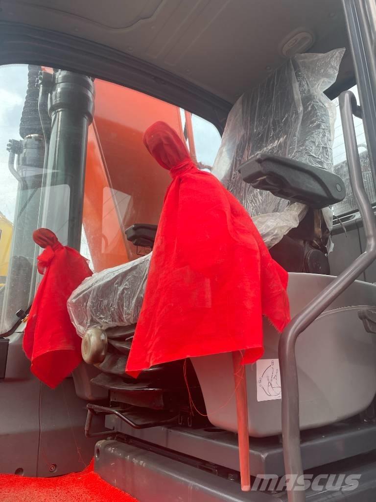 Doosan DX 225 Escavatori cingolati