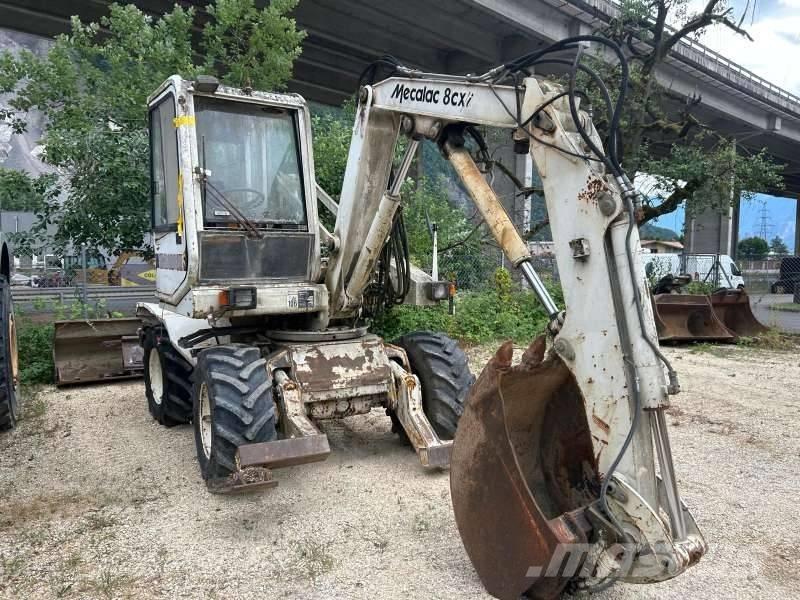 Mecalac 8CXI Escavatori gommati