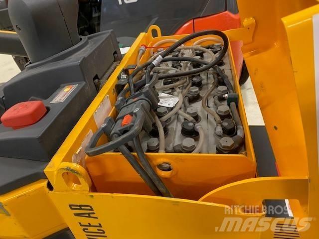 Jungheinrich ERE 225 Transpallet manuale