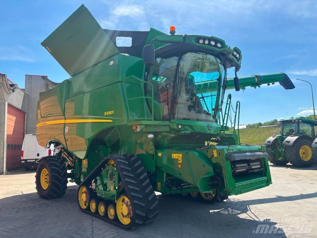 John Deere S 690 i Mietitrebbiatrici