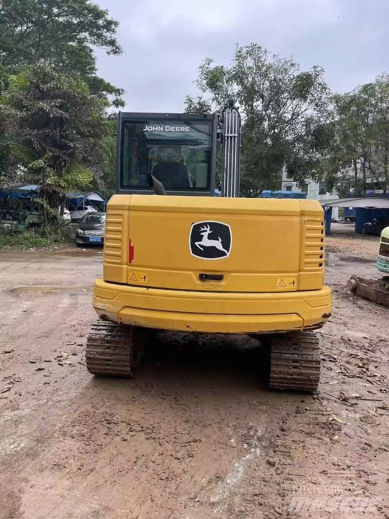 John Deere E60 Miniescavatori