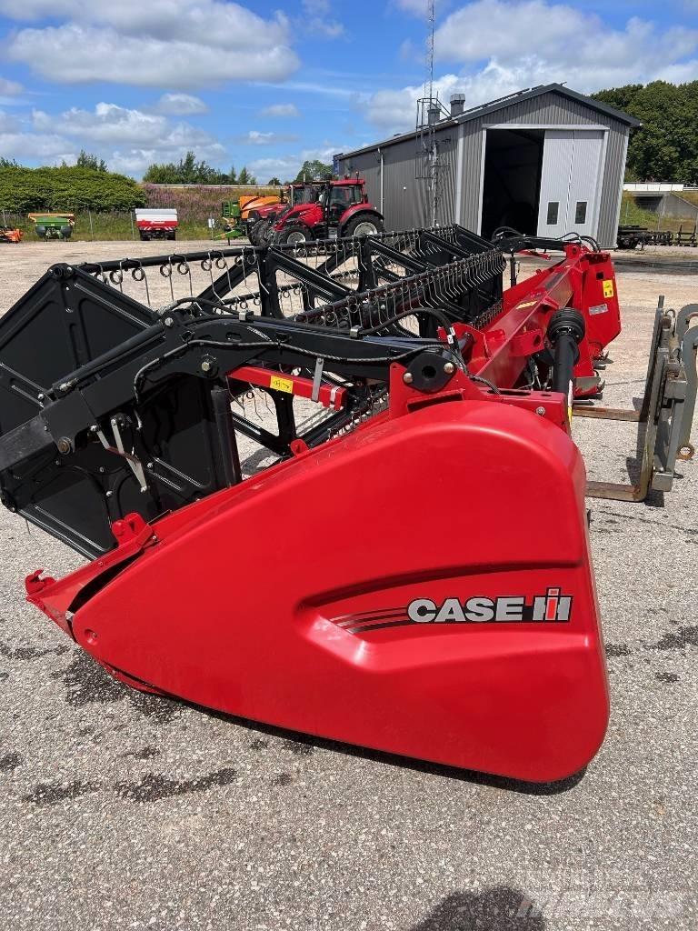 Case IH 3050 Testate per mietitrebbie