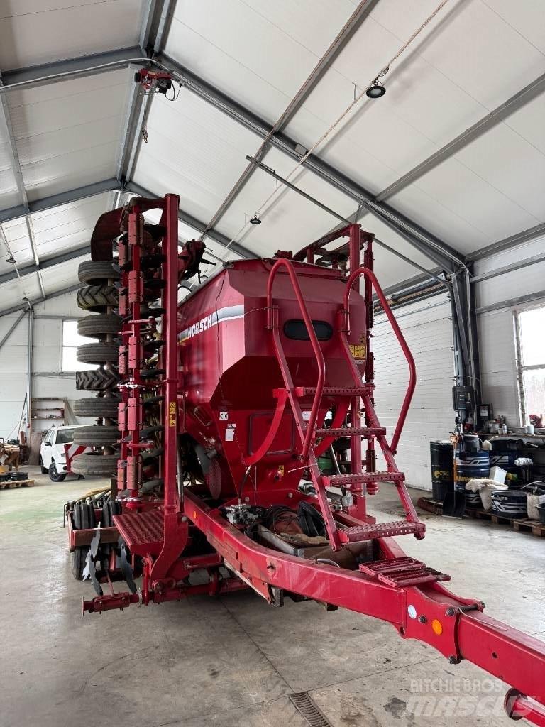 Horsch Pronto 8 DC Perforatrici
