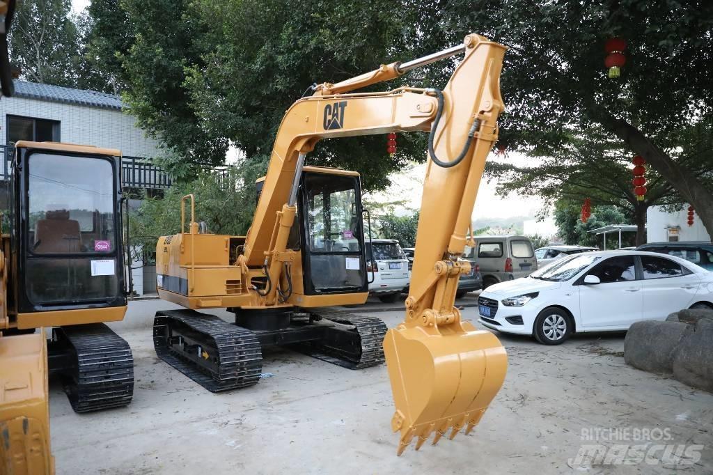 CAT E 70 B Miniescavatori
