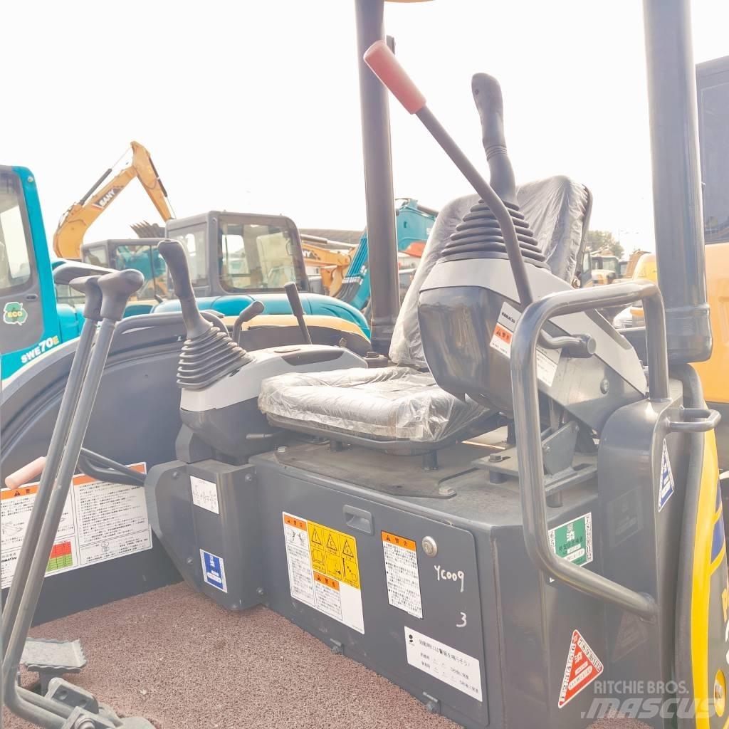 Komatsu PC30MR-3 Miniescavatori