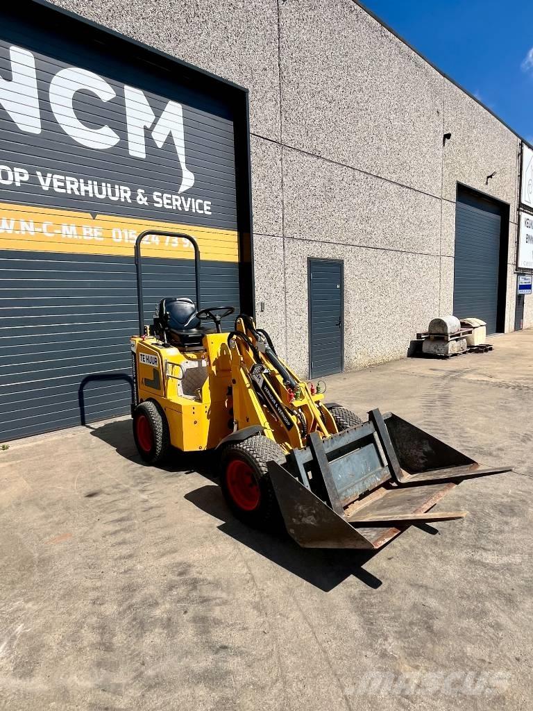 Knikmops KM 100 Pale gommate