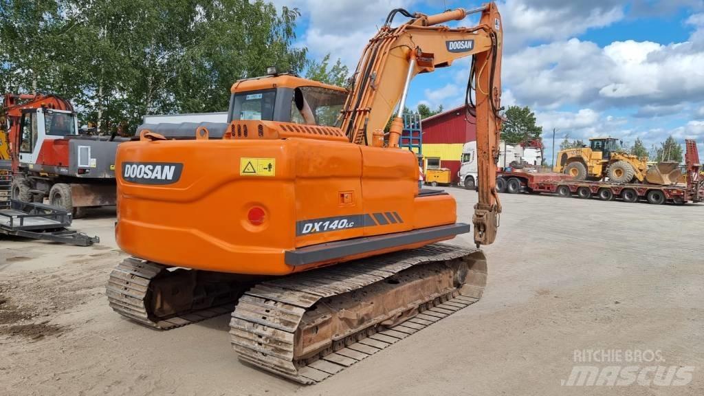 Doosan DX 140 LC-3 Escavatori cingolati