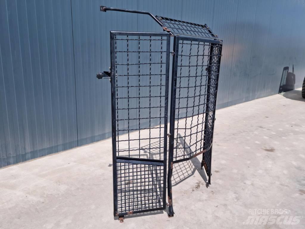 CAT 938K / 938M Cabine e interni