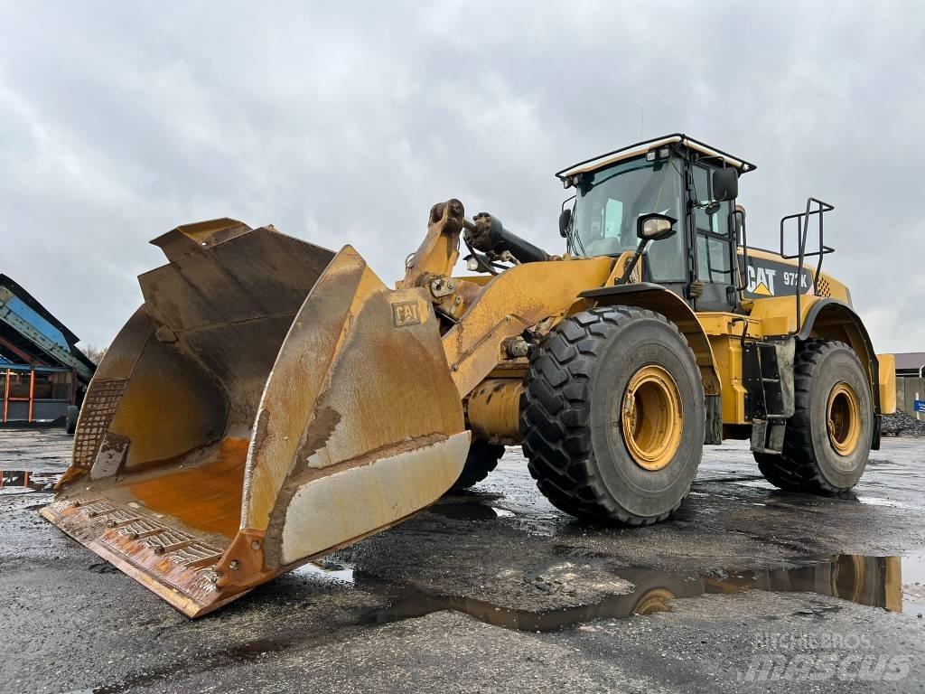 CAT 972 K Pale gommate