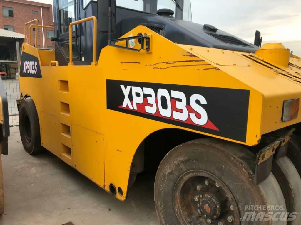 XCMG XP303 Rulli gommati