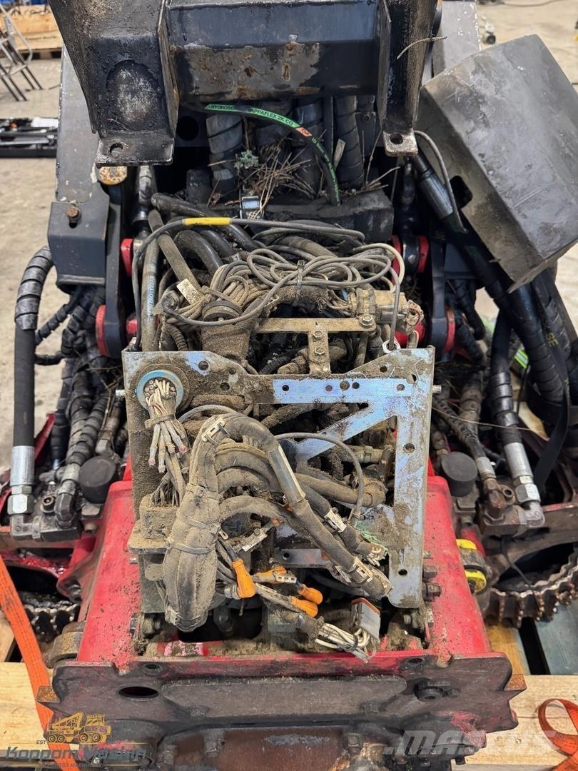 Waratah H413 Decespugliatrici e trinciatrici idrauliche