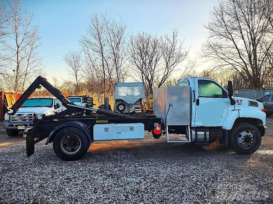 GMC 7500 Camion con gancio di sollevamento