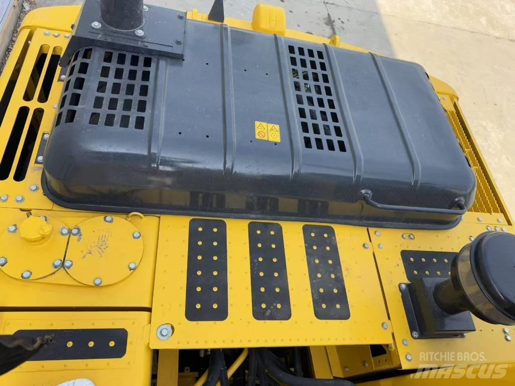 Komatsu PC 200-8N1 Escavatori cingolati