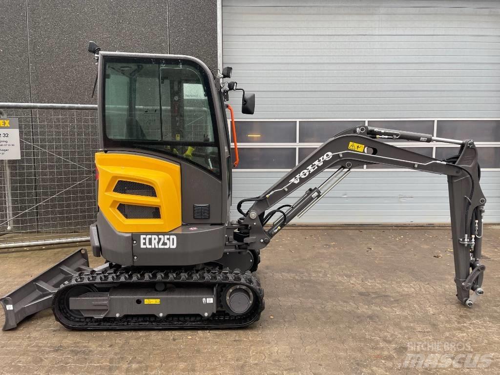 Volvo ECR25D Miniescavatori
